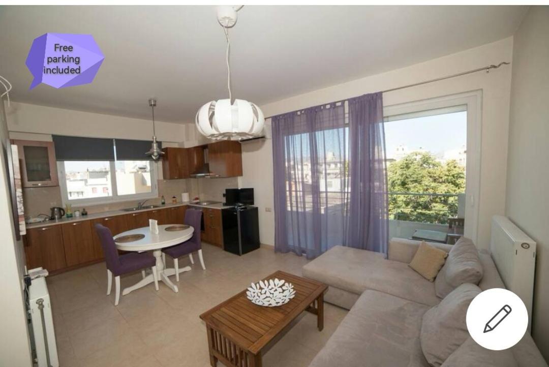 Significant View, Close To Center With Parking Appartement